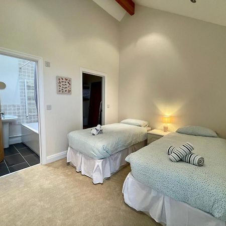 Cosy Barn With Views In Wick Vale Of Glamorgan Екстериор снимка
