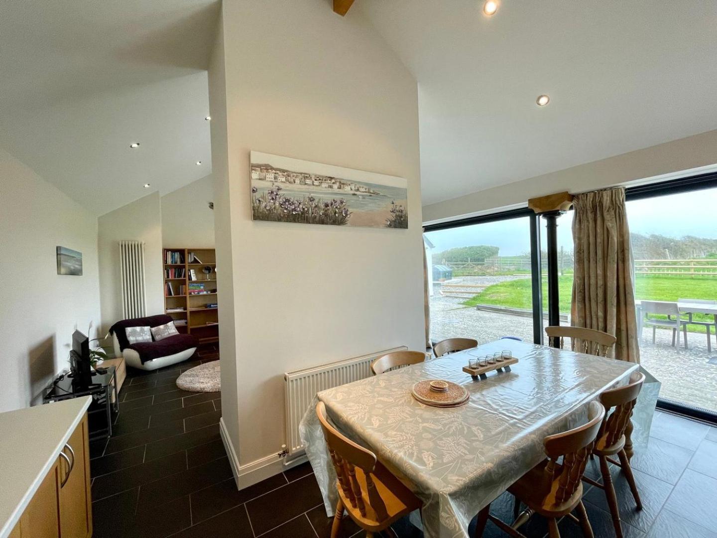 Cosy Barn With Views In Wick Vale Of Glamorgan Екстериор снимка